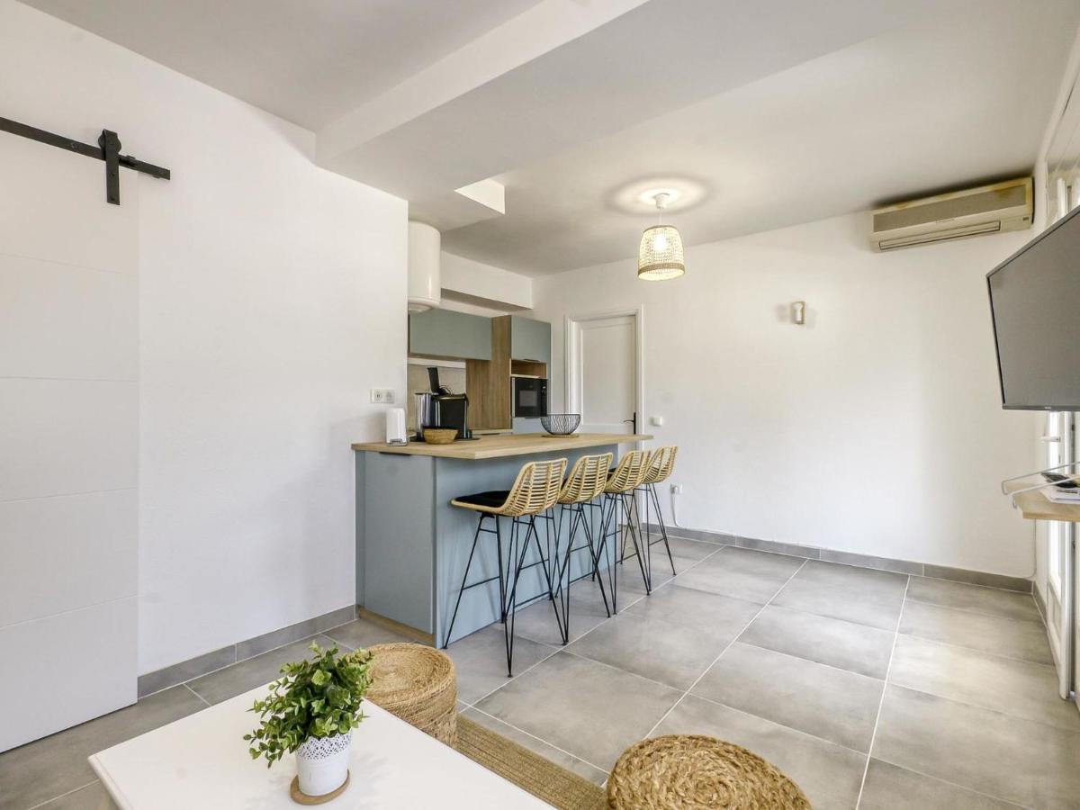 Apartamento Port Mistral-2 By Interhome